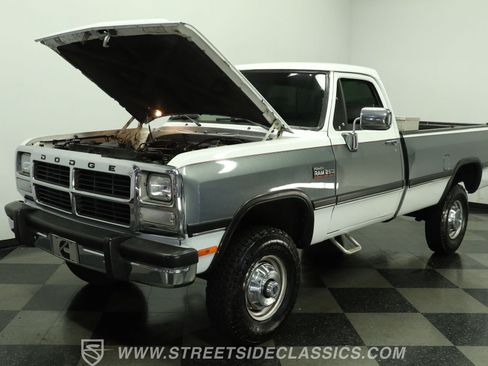 Used 1992 Dodge D/W Truck 250 AWD/4WD image 30