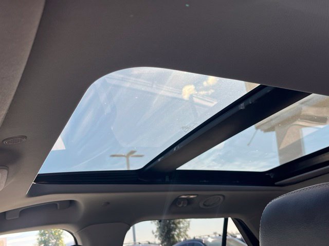 Used 2020 Ford Explorer Limited w/ Hybrid Equipment Group 310A RWD image 25