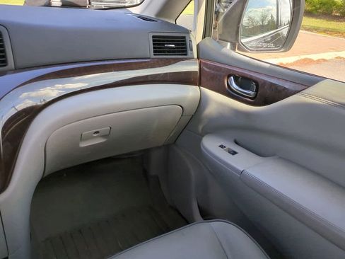 Used 2015 Nissan Quest SV w/ Leather Package image 16