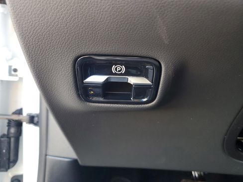 Certified 2026 Mercedes-Benz E 350 Sedan image 28