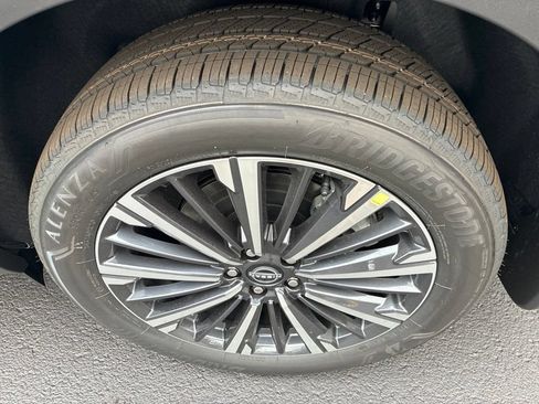 New 2026 Nissan Pathfinder Platinum AWD/4WD image 11