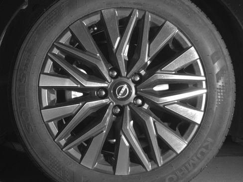 Used 2025 Nissan Altima 2.5 SV image 12