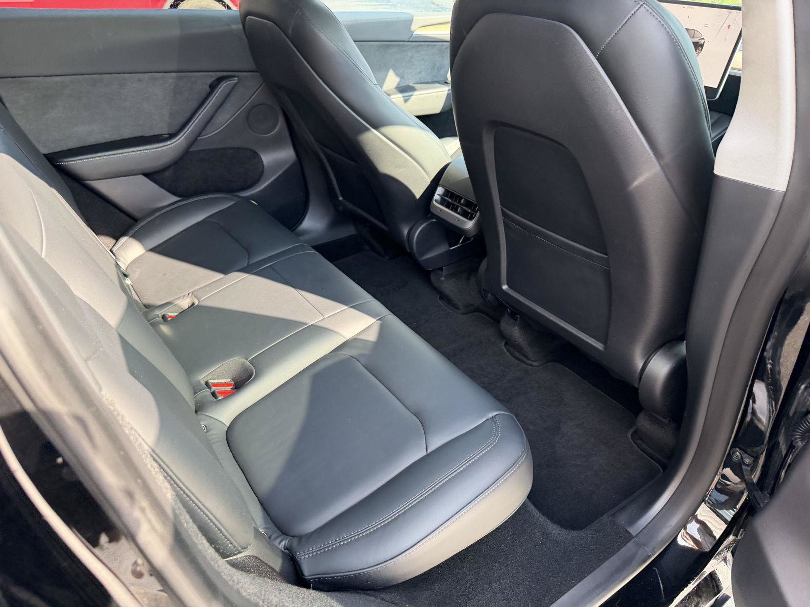 Used 2023 Tesla Model Y Long Range AWD/4WD image 19