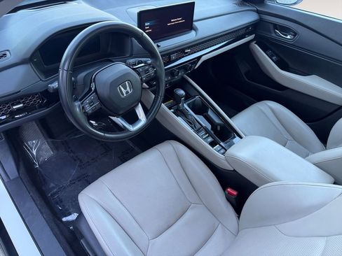 Used 2023 Honda Accord Touring image 16