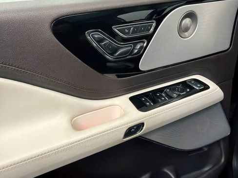 Used 2023 Lincoln Aviator Black Label image 35