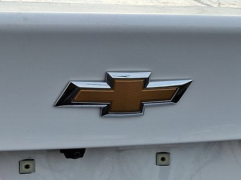 Used 2024 Chevrolet Malibu LT image 16