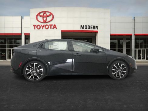 New 2026 Toyota Prius Plug-In Hybrid image 25