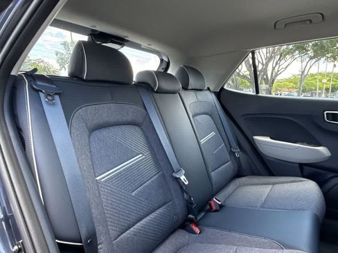 Used 2023 Hyundai Venue Limited w/ Cargo Package FWD image 26