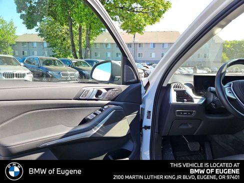 Used 2025 BMW X7 xDrive40i w/ Executive Package AWD/4WD image 24