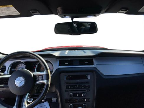 Used 2011 Ford Mustang GT Premium w/ Comfort Pkg image 21