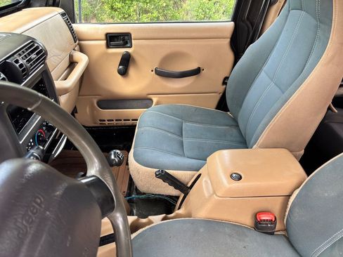 Used 2000 Jeep Wrangler Sahara AWD/4WD image 18
