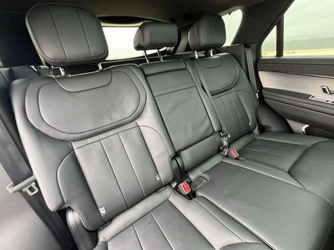 Used 2025 Land Rover Range Rover Sport SE AWD/4WD image 20