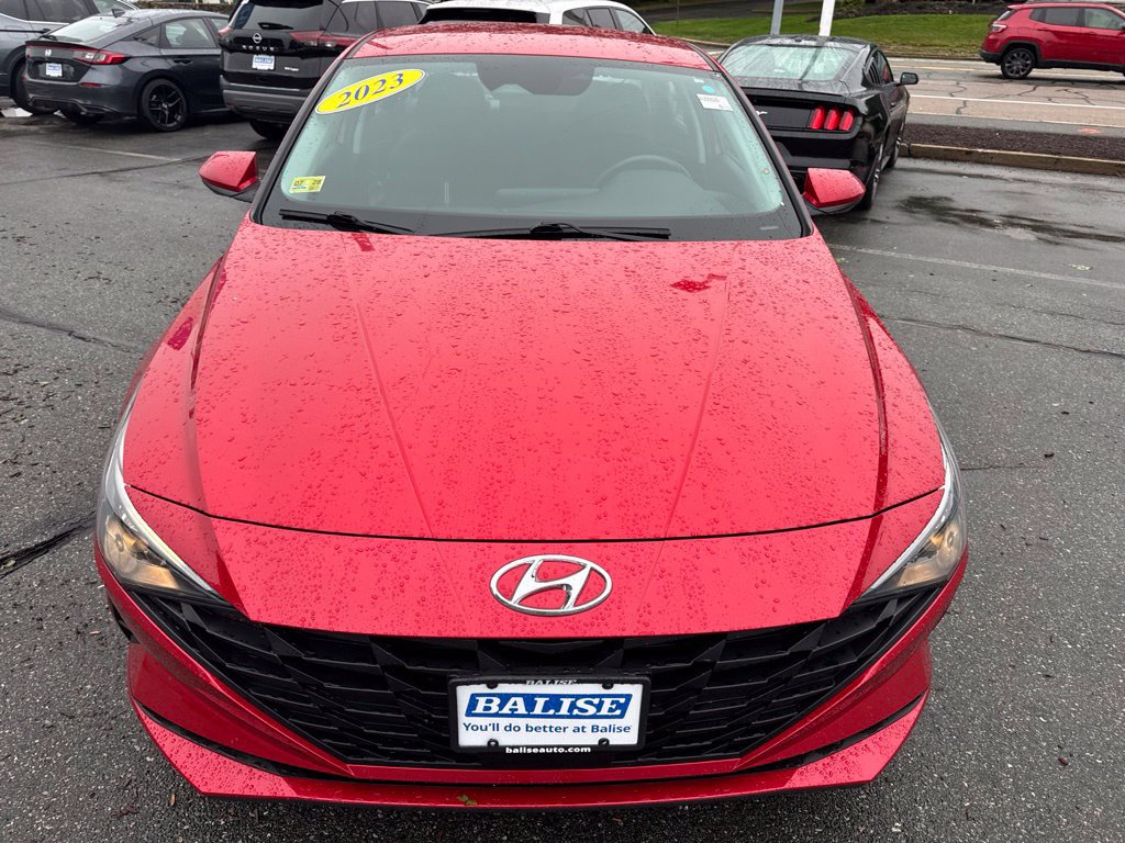 Used 2023 Hyundai Elantra SEL w/ Convenience Package FWD image 11