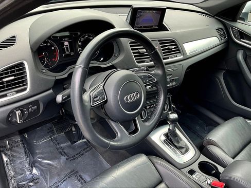 Used 2018 Audi Q3 2.0T Premium w/ Convenience Package AWD/4WD image 17