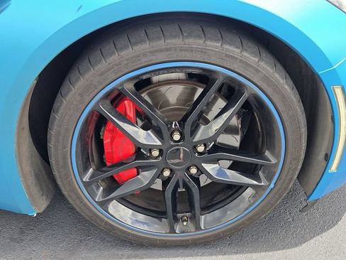 Used 2019 Chevrolet Corvette Stingray Convertible Z51 2LT RWD image 8