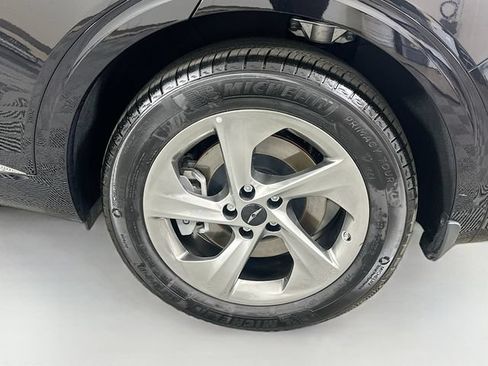 Certified 2026 Genesis GV70 2.5T Advanced AWD/4WD image 30