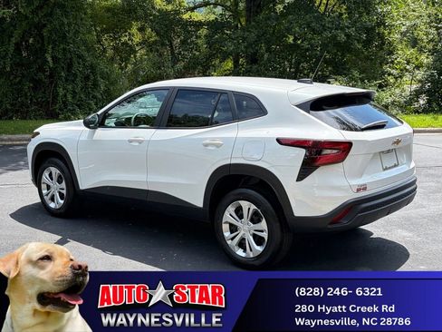 New 2026 Chevrolet Trax LS w/ Driver Confidence Package FWD image 4