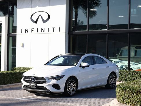 Used 2025 Mercedes-Benz CLA 250 image 1