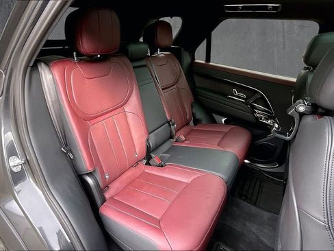 Used 2023 Land Rover Range Rover Sport SE Dynamic image 25
