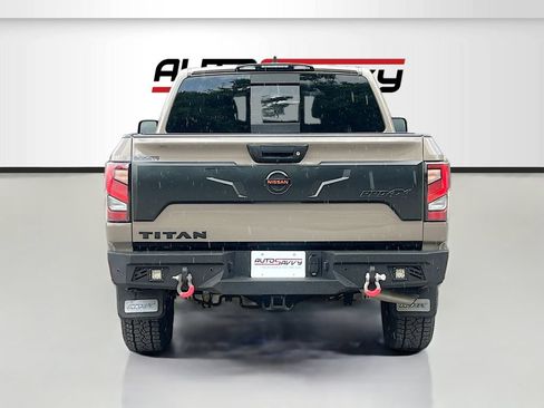 Used 2024 Nissan Titan PRO-4X w/ Pro-4x Convenience Package AWD/4WD image 6