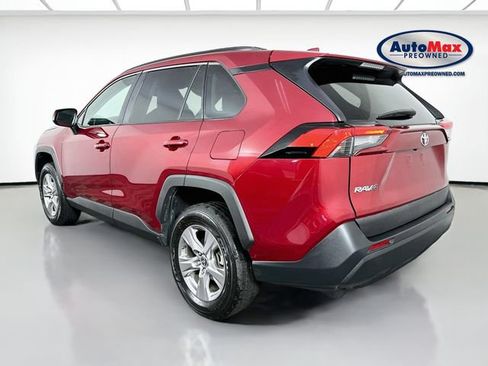 Used 2025 Toyota RAV4 XLE AWD/4WD image 5