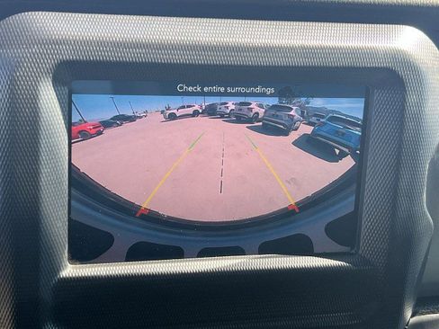 Used 2020 Jeep Wrangler Unlimited Sahara image 14