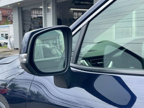 Used 2021 Toyota RAV4 XLE Premium image 25