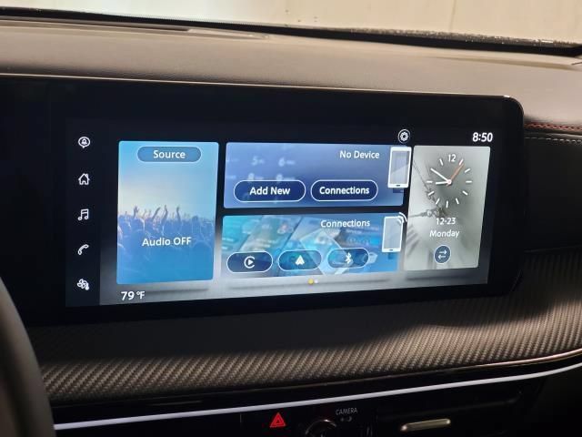 Used 2025 Nissan Kicks SR AWD/4WD image 22