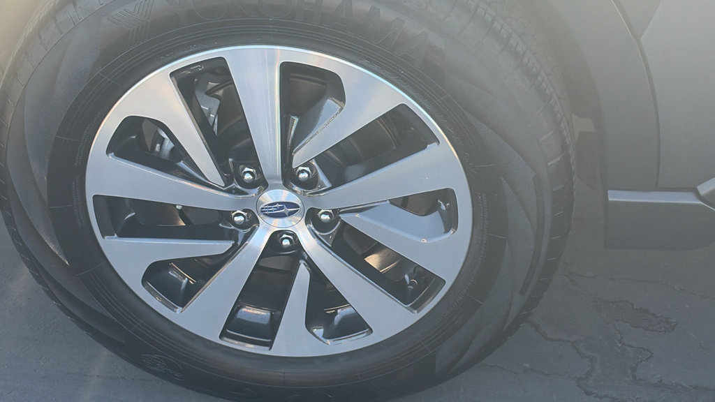 Certified 2025 Subaru Outback Premium AWD/4WD image 11