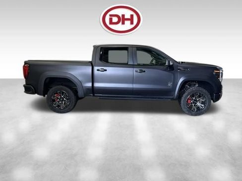 Used 2022 GMC Sierra 1500 AT4 w/ AT4 Premium Package AWD/4WD image 2