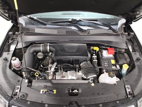 Used 2025 Jeep Compass Limited image 45