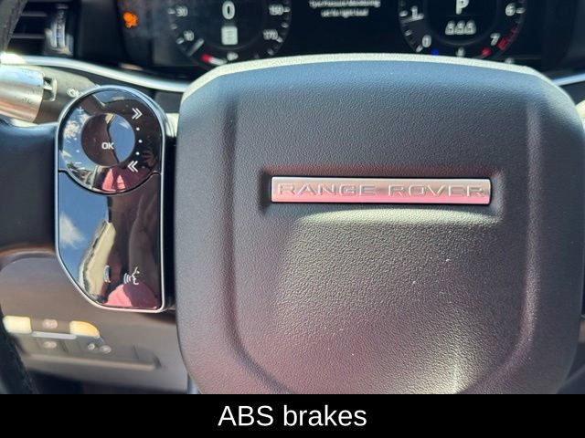 Used 2020 Land Rover Range Rover Evoque SE AWD/4WD image 29