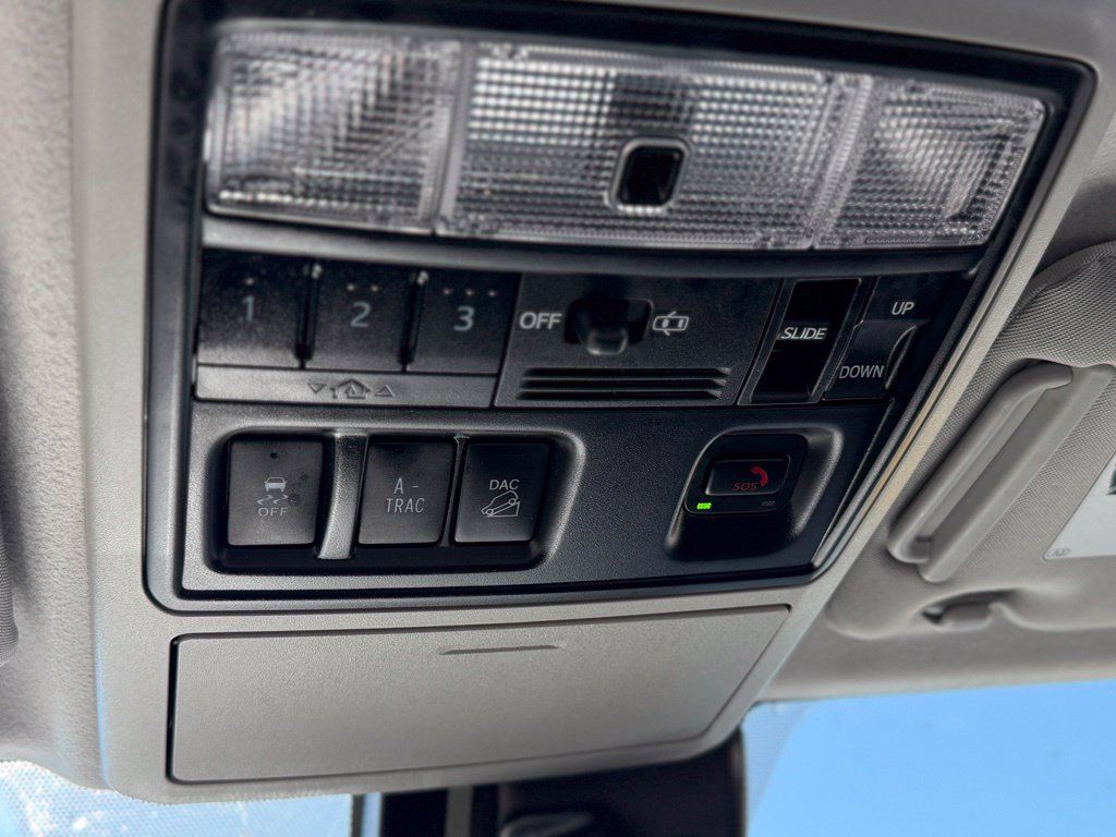 Used 2024 Toyota 4Runner SR5 Premium w/ Moonroof Package AWD/4WD image 29