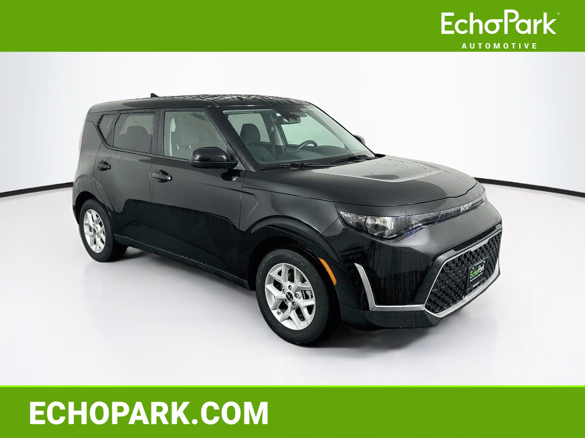 Used 2025 Kia Soul LX w/ LX Technology Package FWD image 1