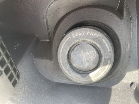 Used 2024 Ford Expedition Limited AWD/4WD image 8