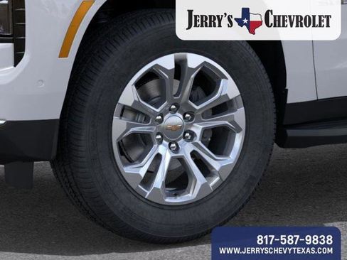 New 2026 Chevrolet Suburban LS RWD image 10