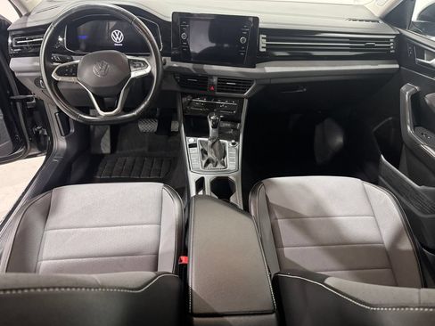 Used 2025 Volkswagen Jetta SE FWD image 27