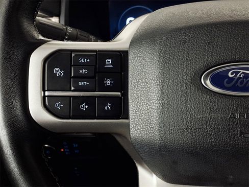 Used 2023 Ford Expedition Limited image 19