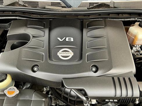 Used 2018 Nissan Armada SL image 31
