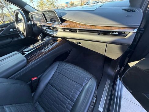 Used 2023 Cadillac Escalade ESV Sport Platinum w/ LPO, ONYX Package image 14