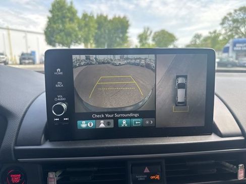 Used 2025 Honda Pilot Elite image 9