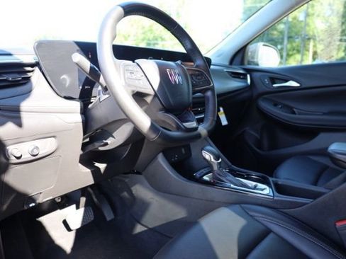 Used 2024 Buick Encore GX Sport Touring image 14