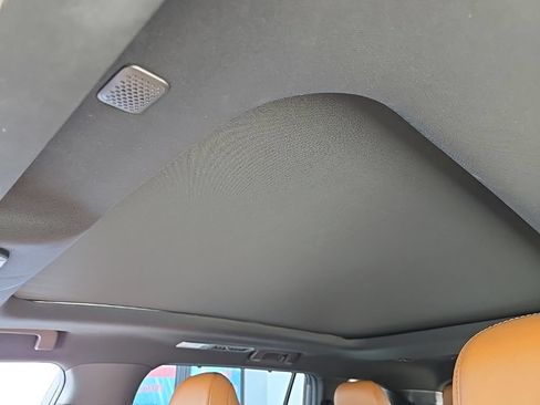 Used 2021 Toyota Highlander Platinum AWD/4WD image 74