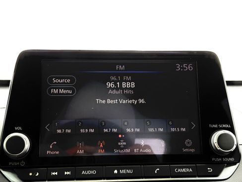 Used 2022 Nissan Altima 2.5 SV w/ SV Premium Package image 40