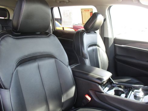 Used 2021 Jeep Grand Cherokee L Limited AWD/4WD image 41