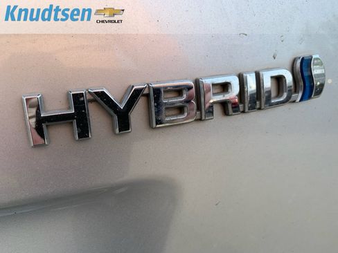 Used 2018 Toyota Prius Four w/ Advanced Technology Package FWD image 9