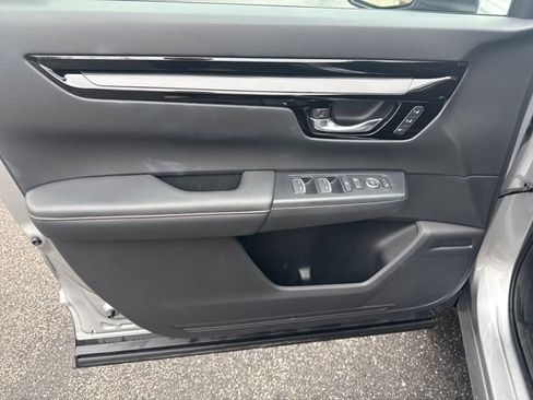 Used 2025 Honda CR-V Sport Touring image 10