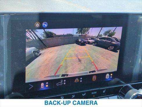 Used 2026 Chevrolet Colorado LT w/ LT Convenience Package RWD image 18