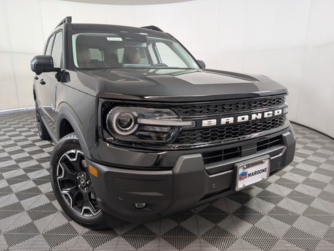 New 2025 Ford Bronco Sport Outer Banks w/ Outer Banks Tech Package+ image 1