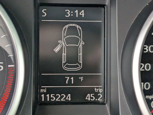 Used 2014 Volkswagen Golf TDI image 17